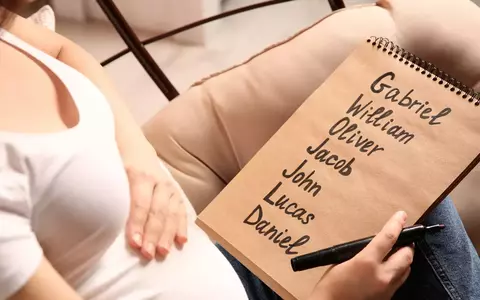 Expecting mother deciding on names for child